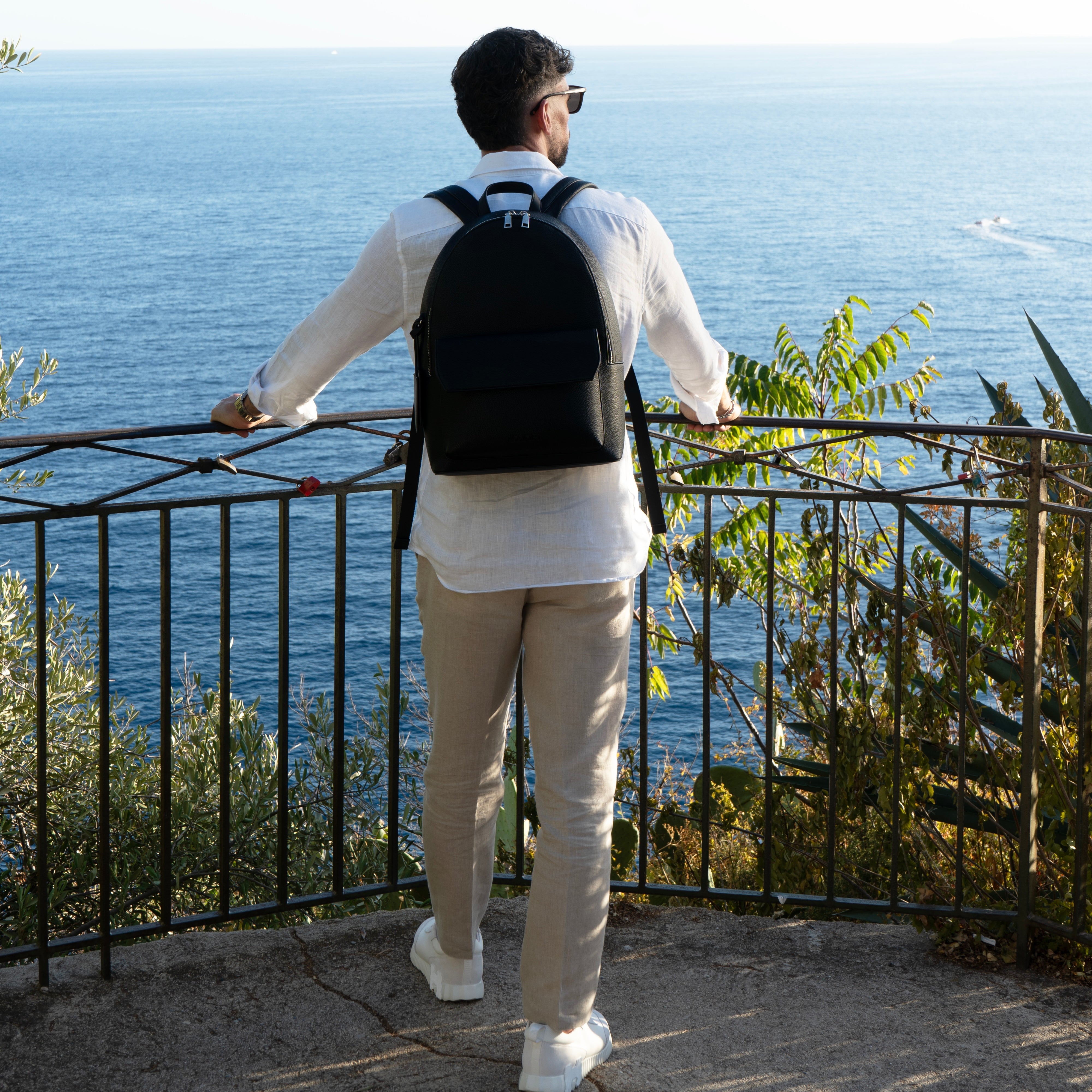 Sorrento 18, Nero